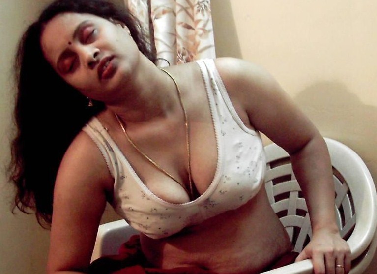 Indian Mature Lingerie Porn - Photos of nude mature aunty - xxx pics
