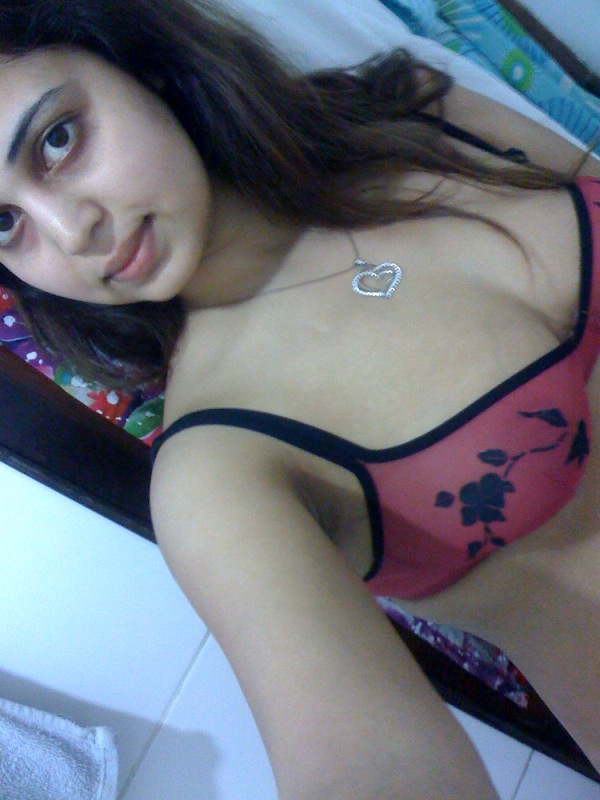 600px x 800px - desi indian beautiful girl exposing boobs and get fucked