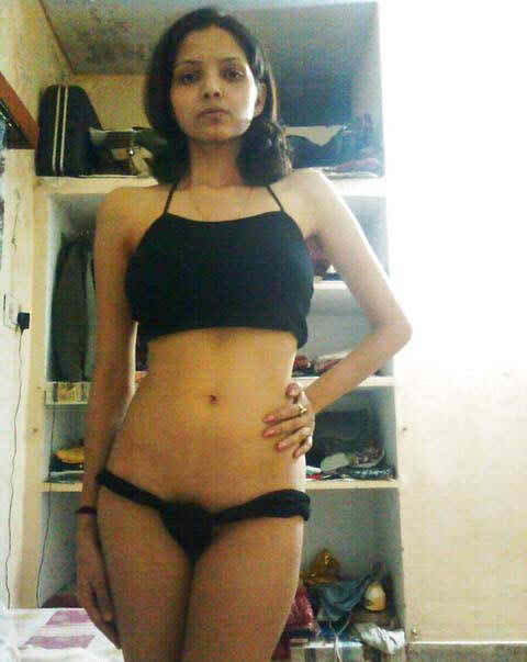 Skinny Indian Hairy Sex - Desi Indian College Slim Girls Naked Pics