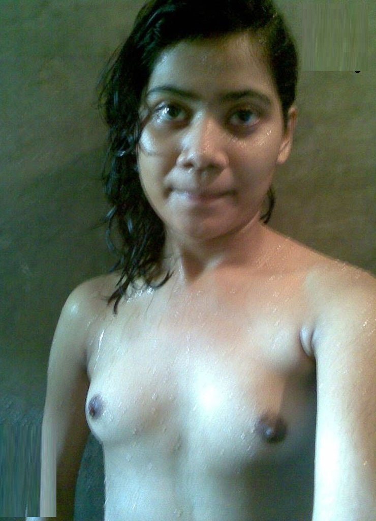 Desi Teen Breasts - Tight Teen Babes Desi XXX Nude Photos Revealed