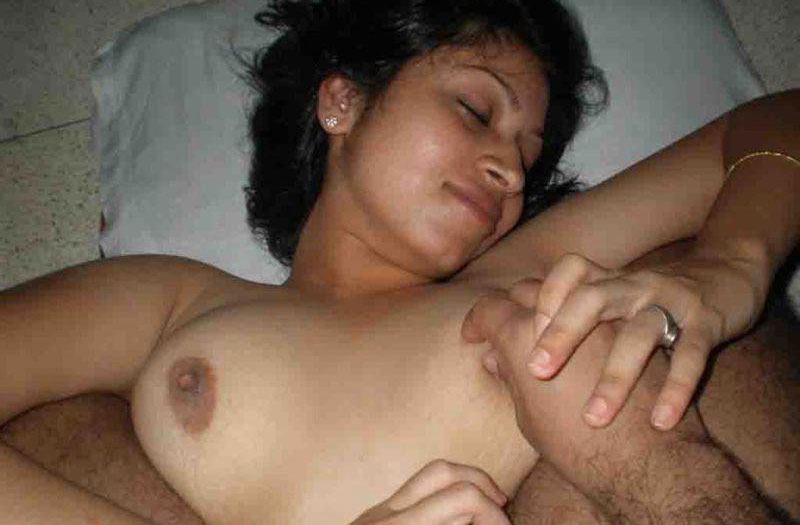 Latin indian blows boyfriends loves pussy