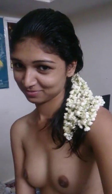 Indian Girl Amateur Small Nipples - Desi Teens Erotic Full Nude Real Pictures Collection