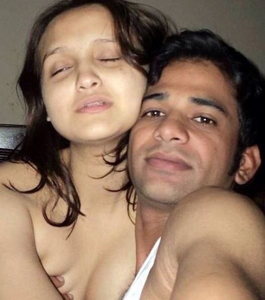 Indian Couple Sex Black - Desi Indian Couples Leaked Naked Pics