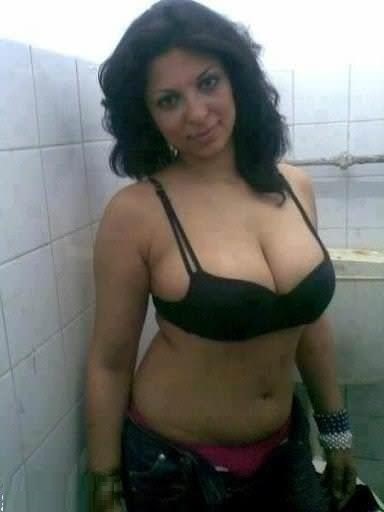 384px x 512px - Amateur Indian Wife Naked XXX Leaked Pics