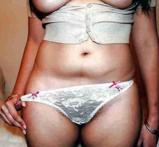 Panty Leak - Hot Desi Amateur Bhabhi New Leaked Naked Pics
