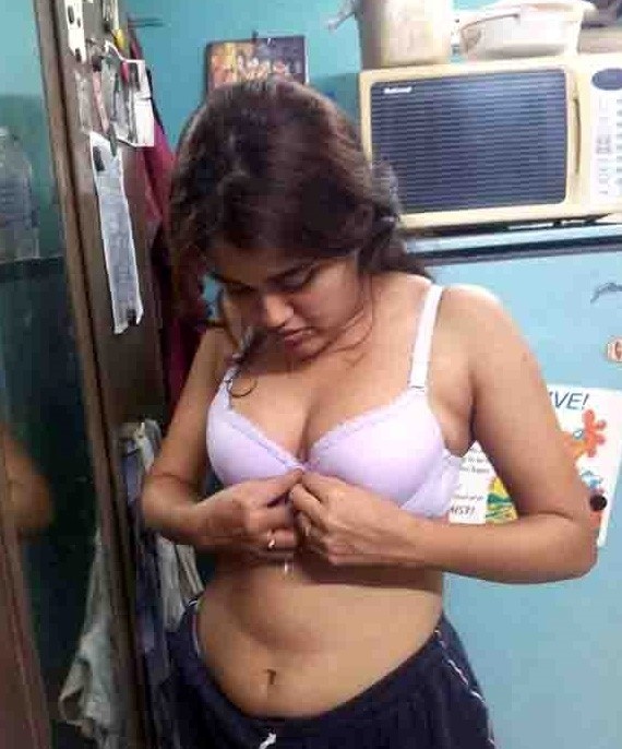 Facebook Fake Tits - Desi Northeast Girls XXX Porn Images