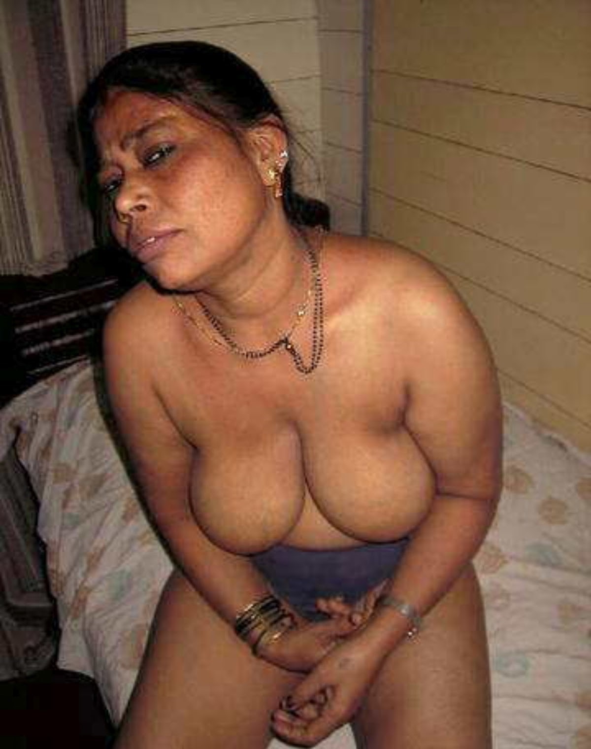 Hot Milf Big Tits Indian - Indian Milf Big Tits Brown | Niche Top Mature