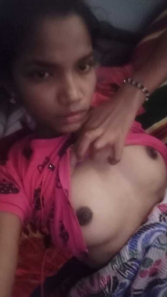 Slim Hairy Tamil College Girl Nude Selfie Pics