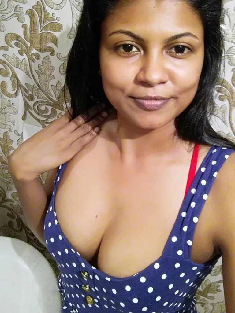 cute desi babe